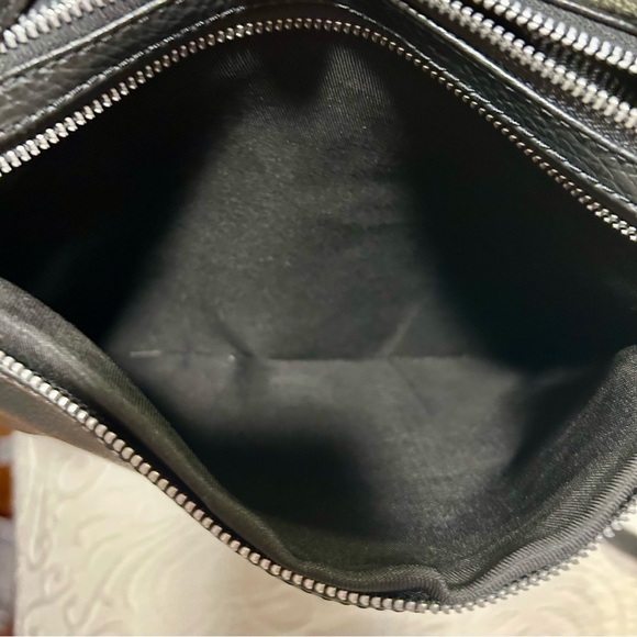 EUC CARLA FERRERI Black Leather Shoulder Bag/Backpack Convertible Bag. - Picture 7 of 9